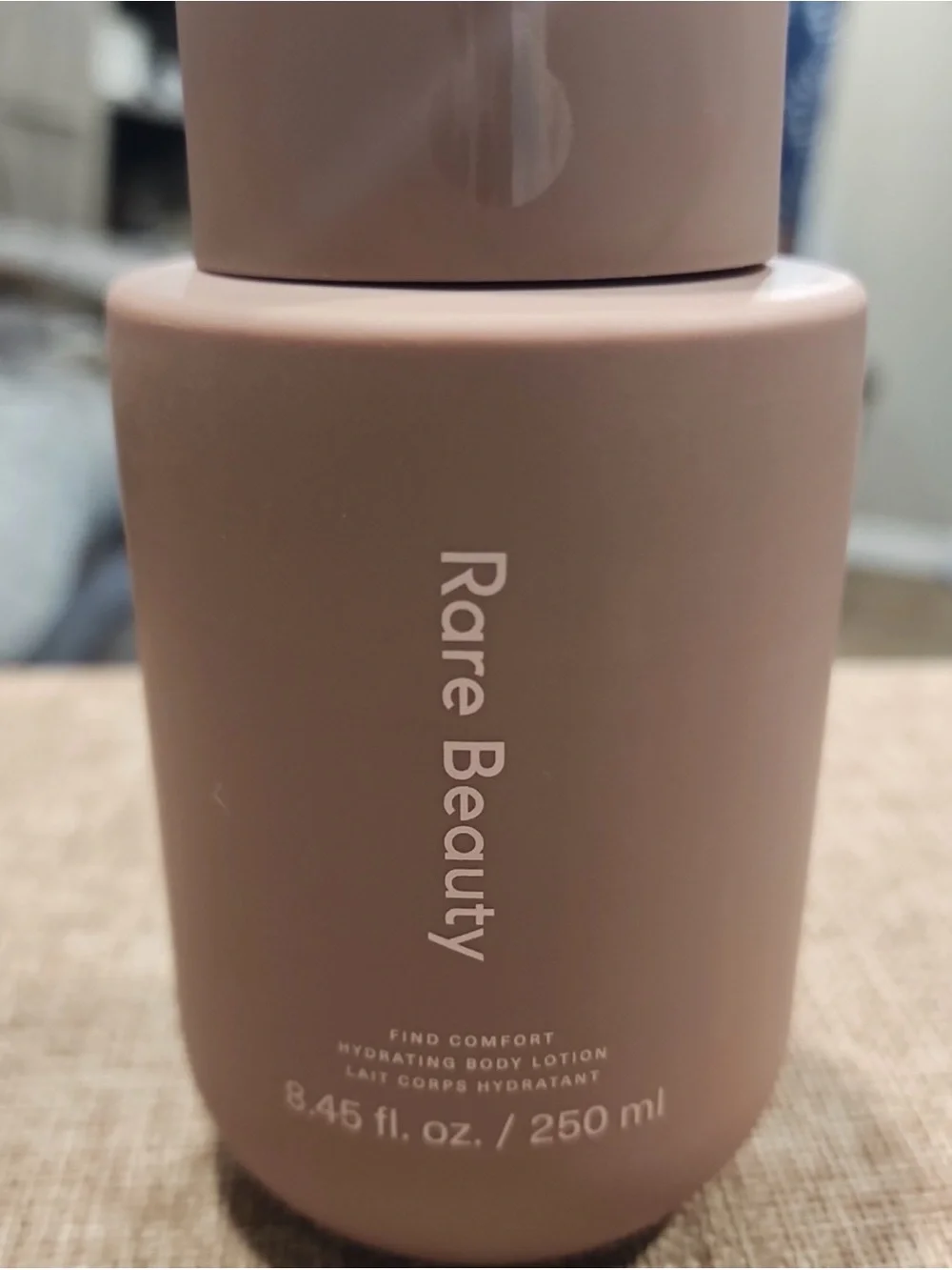RARE BEAUTY Find Comfort Hydrating Body Lotion Moisturizer - Full Size 250 mL